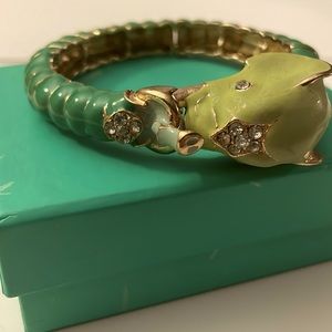 NWOT Faux enameled elephant good luck stretch bangle